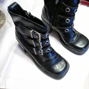 Ladies Harley Davidson Low top